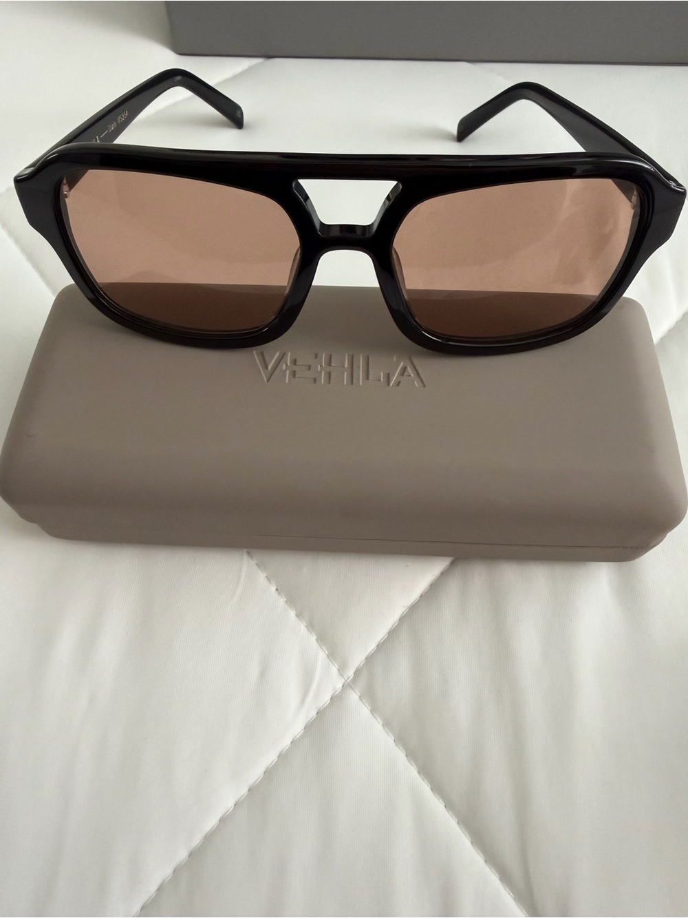 VEHLA Dixie Sunglasses VS254 Black Frame Rose Lens | Includes Case